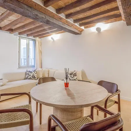 Daire Pietra Di Piazza Grande - Rua Frati 34 Palace By Movebnb