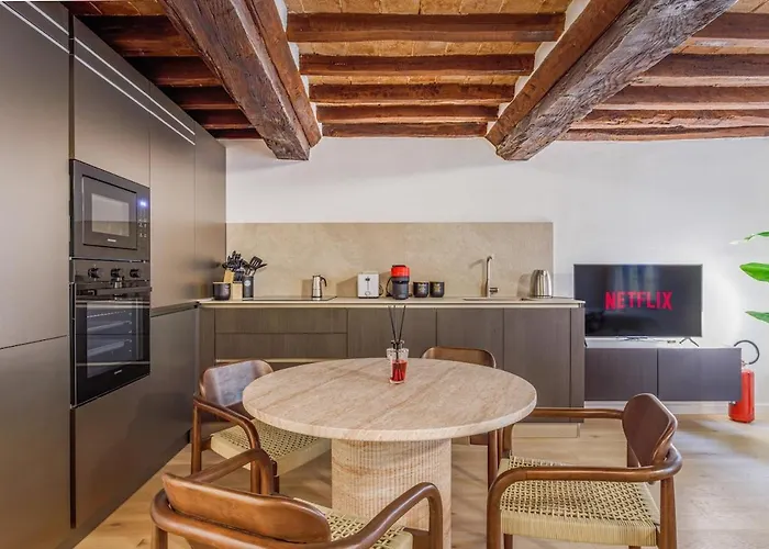 Pietra Di Piazza Grande - Rua Frati 34 Palace By Movebnb